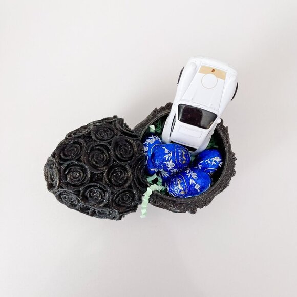 Rose-Covered Easter Eggs โ Handcrafted Party Favors, Spring Decor, Wedding Gifts - Picture 3 of 10